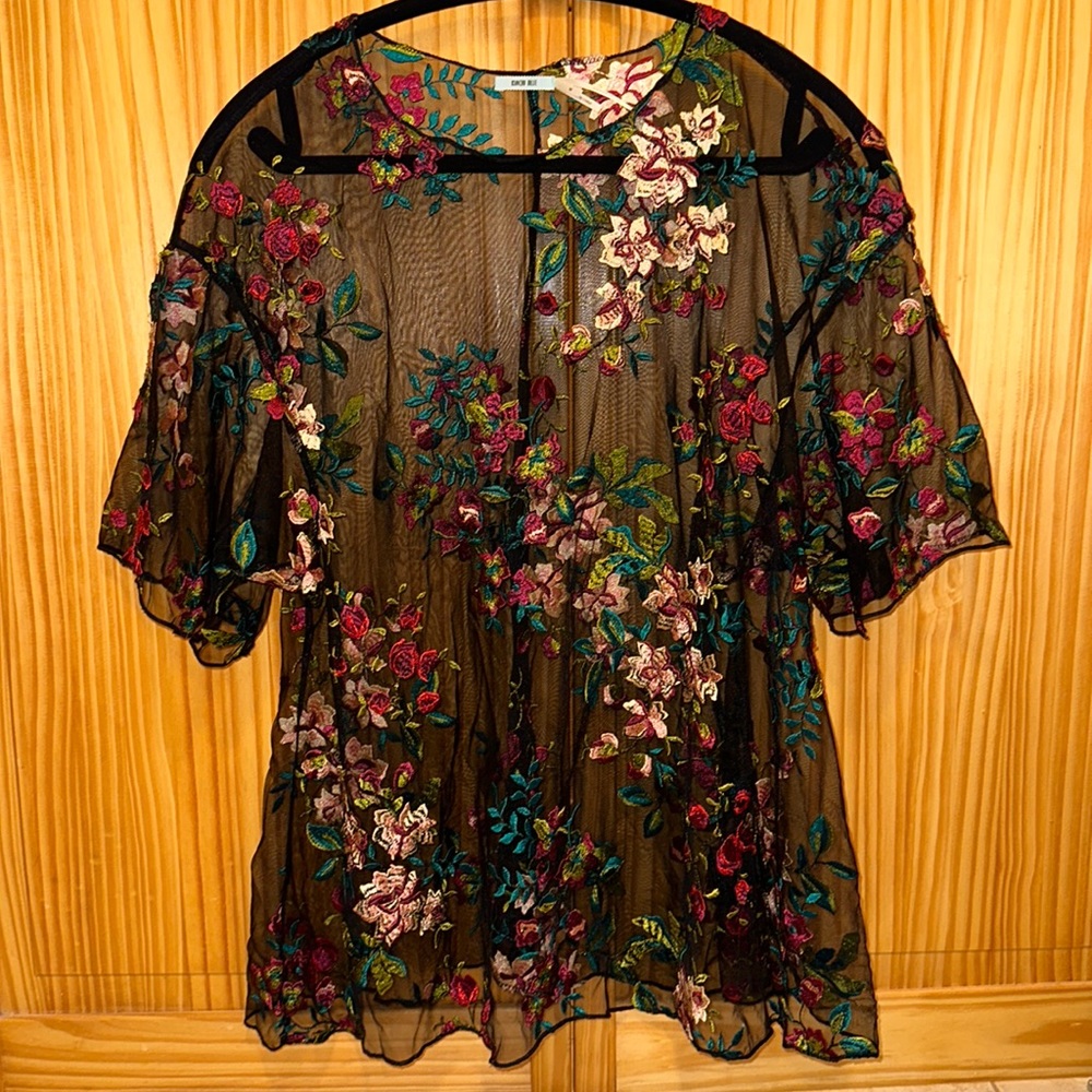 Kimchi Blue M Floral Design Mesh Shirt